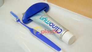 Vymačkávač (vytlačovač) zubní pasty